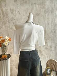 SHEIN Essnce Áo thun tay ngắn hở vai in hình mèo đen trắng cổ điển dành cho nữ, giản dị và tối giản - Nhiều màu - Xem 2