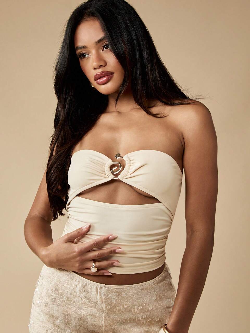 MISSGUIDED Glamorous Bandeau Crop Cut Out Strapless O-Ring Detail Evening Party Club Festival Summer Fashion Ruched Bodycon