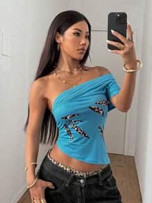 StreetHx Multi-Way Wrap Around Graffiti Print Versatile Peasant Shoulder Shirt, Unique Crop Top For Women - Multicolor - View 5