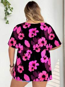 SHEIN CURVE+ Camisa de manga corta de cuello redondo suelta y casual con estampado floral, adecuada para outfits de otoño e invierno, vacaciones en el campo/playa - Multicolor - Ver 3