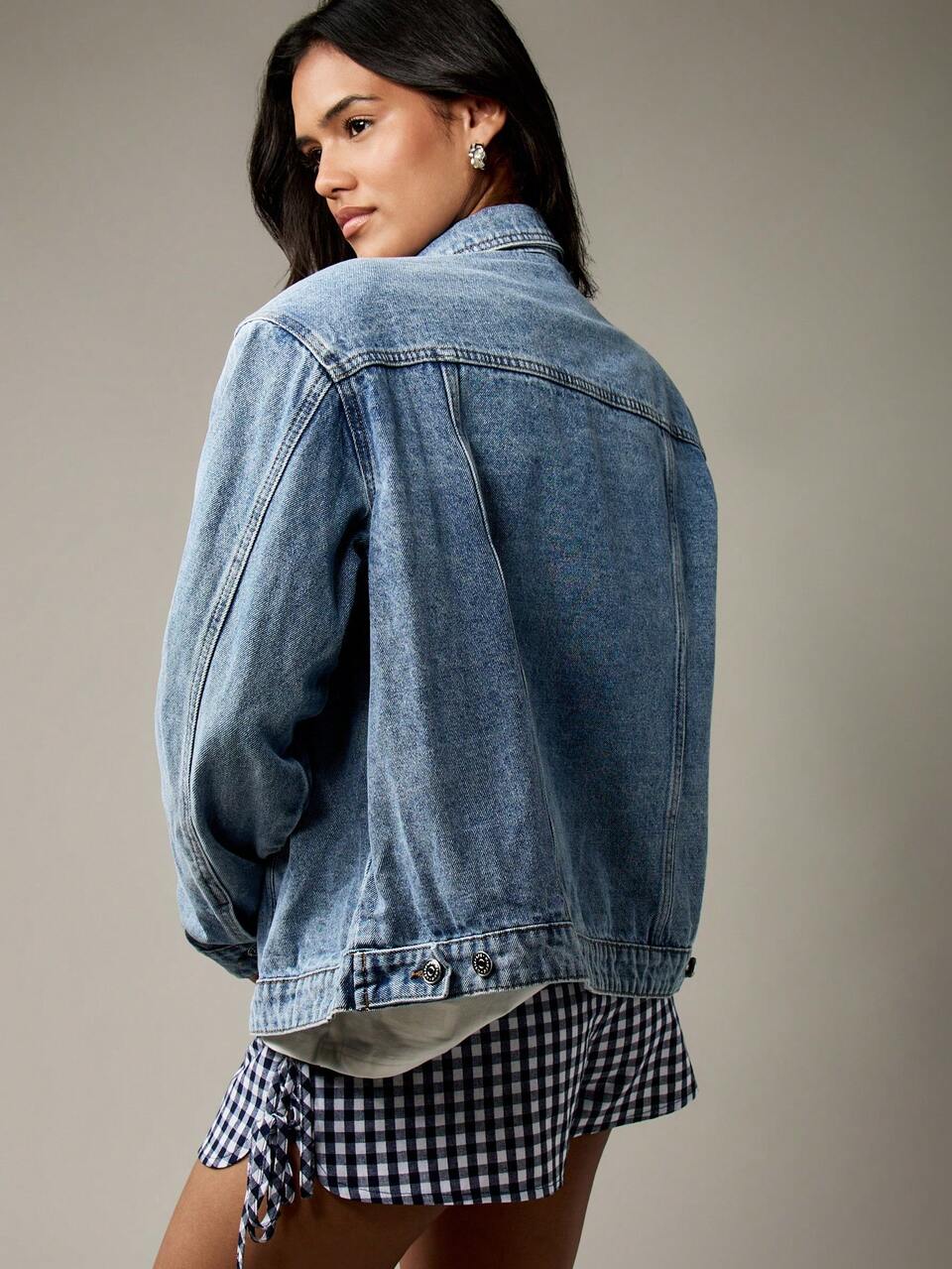MISSGUIDED Classic Oversized Trucker Denim Jacket Button Front Closure