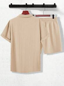 Manfinity RSRT 2件套男士夏季休闲纯色衬衫和短裤男两件套夏季男士度假短裤套装男士沙滩装套装男士两件套休闲短裤套装 - 杏色 - 查看 2