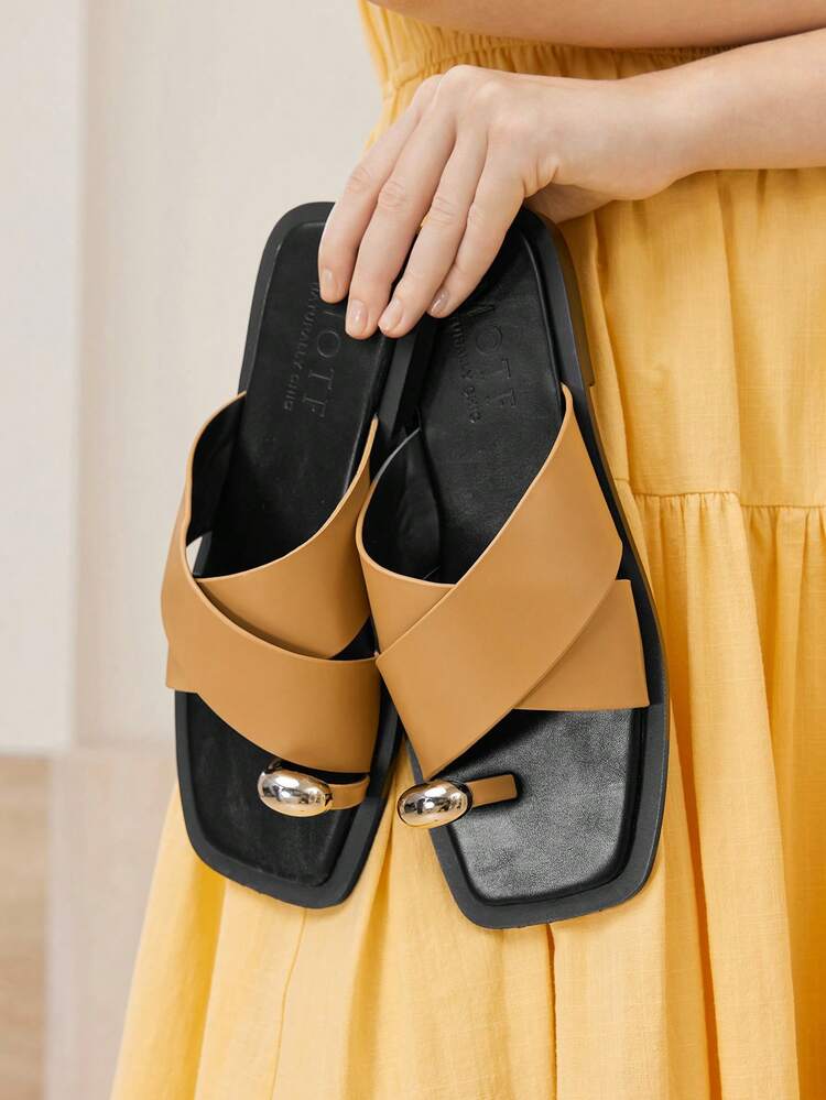 SQUARE TOE PU LEATHER FLAT SANDALS