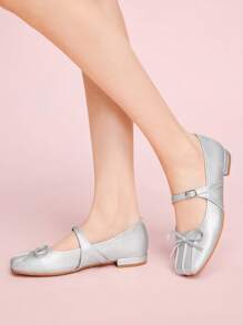 CUCCOO DOLLMOD Damen Flache Schuhe mit quadratischer Spitze, Mary Jane Silber gefalteter klassischer Vintage-Stil Riemen, niedriges Plateau-Straßenstile - Silber - Übersicht 3