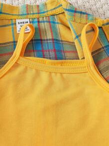 SHEIN Genkimix Kids 3 件套女孩休闲装，包括格子长袖衬衫 + 吊带短背心 + 喇叭牛仔裤 - 黃色 - 查看 6