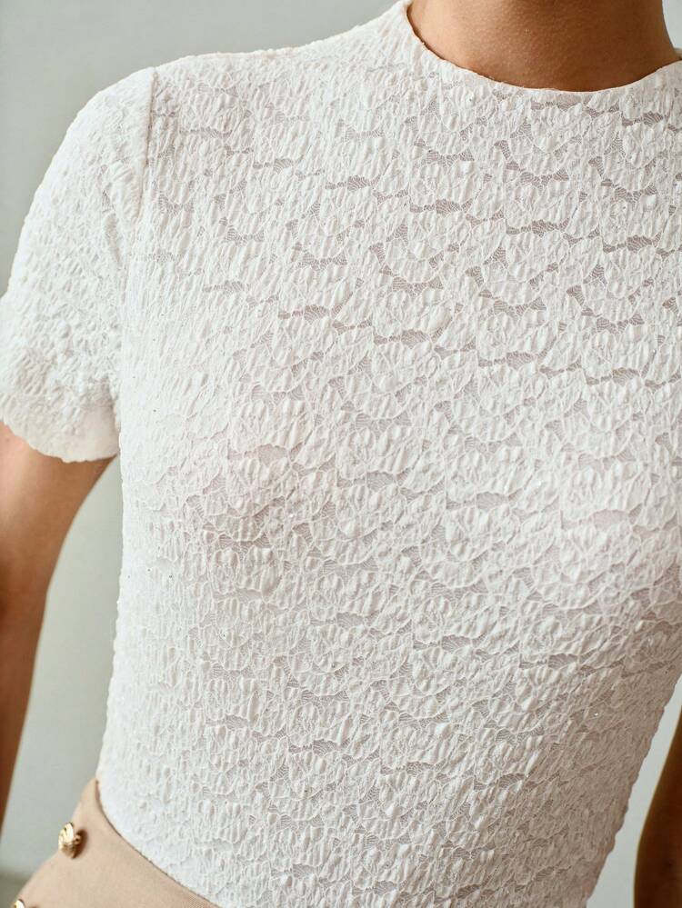 WOMEN SUMMER SOLID COLOR TEXTURED FABRIC KNIT FITTED SHORT SLEEVE T-SHIRT