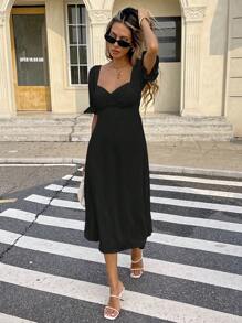 Serisse Vestido midi elegante de mujer de unicolor con cuello en forma de corazón y mangas abultadas