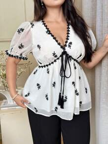 SHEIN Clasi Plus Size Women's Black & White Contrast Collared Blouse, Elegant Embroidered Fabric Slim Fit Blouse For Summer