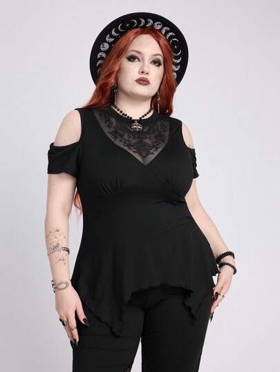 Goth Große Größen T-Shirt mit asymmetrischem Saum, Sterne- und Ranken-Stickerei, Off-Shoulder, Urlaubsstil