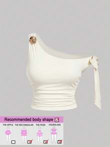 SHEIN MOD 加大码女式杏色网纱斜肩金属花朵装饰露脐上衣，不对称肩部设计，杏色上衣，肩部系带蝴蝶结，修身宽松上衣，优雅单肩上衣。时尚女式单肩不对称上衣，金色点缀，象牙色时尚系带袖。 - 杏色 - 查看 1