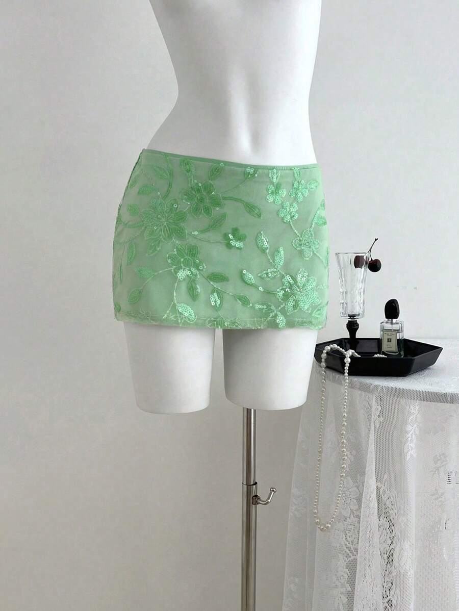 2025 New Summer Sexy Glittering Sequins Green Skirt Shorts - Green - View 1