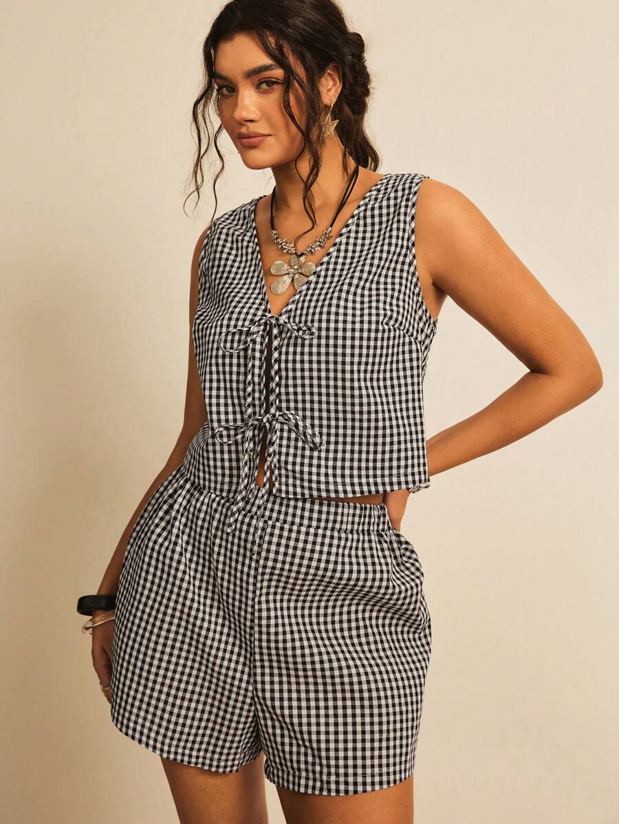 Freevana 2 件套加大码黑白格子系带背心 + 短裤套装，女士服装 2 件套，蝴蝶结上衣，露肩上衣，度假上衣，沙滩，可爱衬衫 - 黑與白 - 查看 1