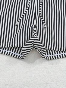 Swim Basics 女士夏季海滩度假抽绳条纹面料短裤泳裤 - 黑與白 - 查看 6