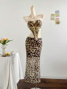 SHEIN WYWH 女士度假性感豹纹抹胸海滩金属贝壳装饰侧高腰镂空连衣裙，适合派对、约会、下午茶、波西米亚风格 - 棕色 - 查看 4