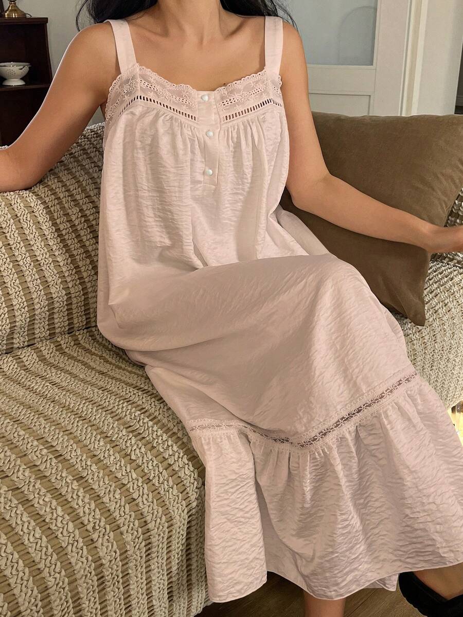 DAZY Camisón de dama de encaje con parches, tirantes anchos, volantes en el bajo y unicolor - Rosa - Ver 1