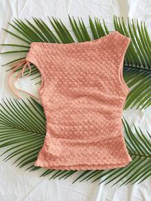 Soleia 女士杏色针织泡泡纹理面料不对称肩部系带修身上衣，适合派对、约会、城市街头、公路旅行、夏季海滩度假等场合。夏季上衣 女士针织衫 女士夏季上衣 女士针织背心 针织衫 针织背心 夏季针织衫 女士针织上衣 钩针编织上衣 - 珊瑚粉 - 查看 2