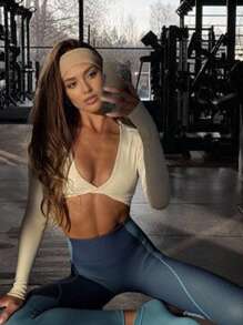 Innovista Leggings deportivos sin costura, elásticos y de cintura alta con control y compresión del abdomen, con diseño de líneas azules dinámicas, aptos para ciclismo, bicicleta, running, cardio, fuerza, pilates, boxeo, exterior, senderismo, campamento, trail, yoga, voleibol, festivales de música, fiestas, capa base, Y2K, primavera, ropa deportiva inicial