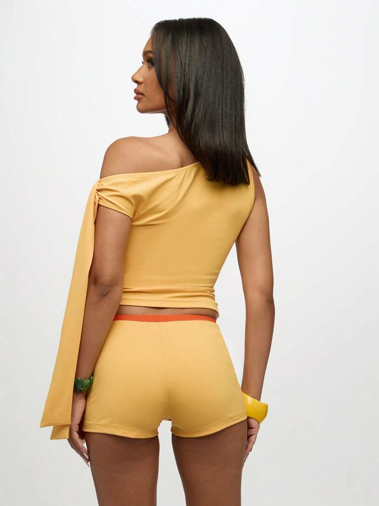 SUMWON WOMEN Elastic Waist Graphics Print Booty Shorts