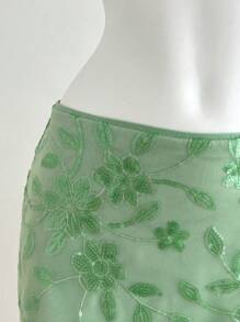 2025 New Summer Sexy Glittering Sequins Green Skirt Shorts - Green - View 4