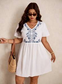 Elaquor 大码休闲刺绣V领娃娃裙夏季度假连衣裙 - 白色 - 查看 4