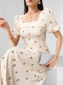Heiryn Women Ditsy Floral Square Neck Puff Sleeve Dress, Elegant