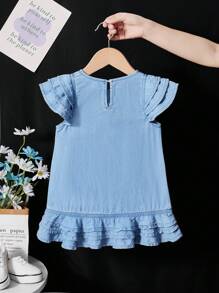 SHEIN Baby Girl Loose Fit Light Blue Denim Round Neck Ruffle Sleeve Hem Dress, Spring And Summer Casual Vacation - Light Wash - View 8