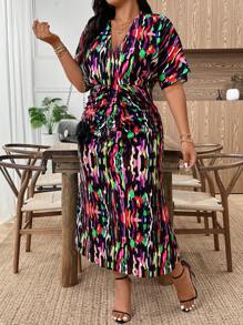 SHEIN Clasi 大码女式全身印花V领蝙蝠袖鱼尾下摆连衣裙 - 黑色 - 查看 4