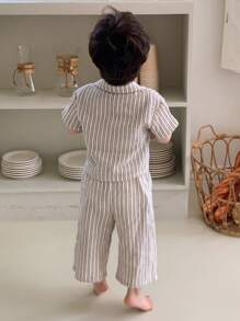 Hapijoa Conjunto de pijamas de manga curta com gola listrada casual para meninos, 2 peças, roupas de verão para casa