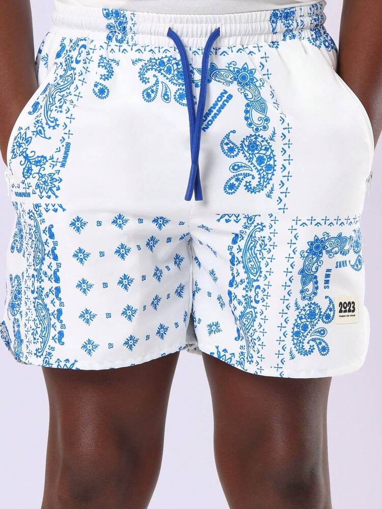 Pantaloncini comodi con vita elastica in nylon e stampa bandana