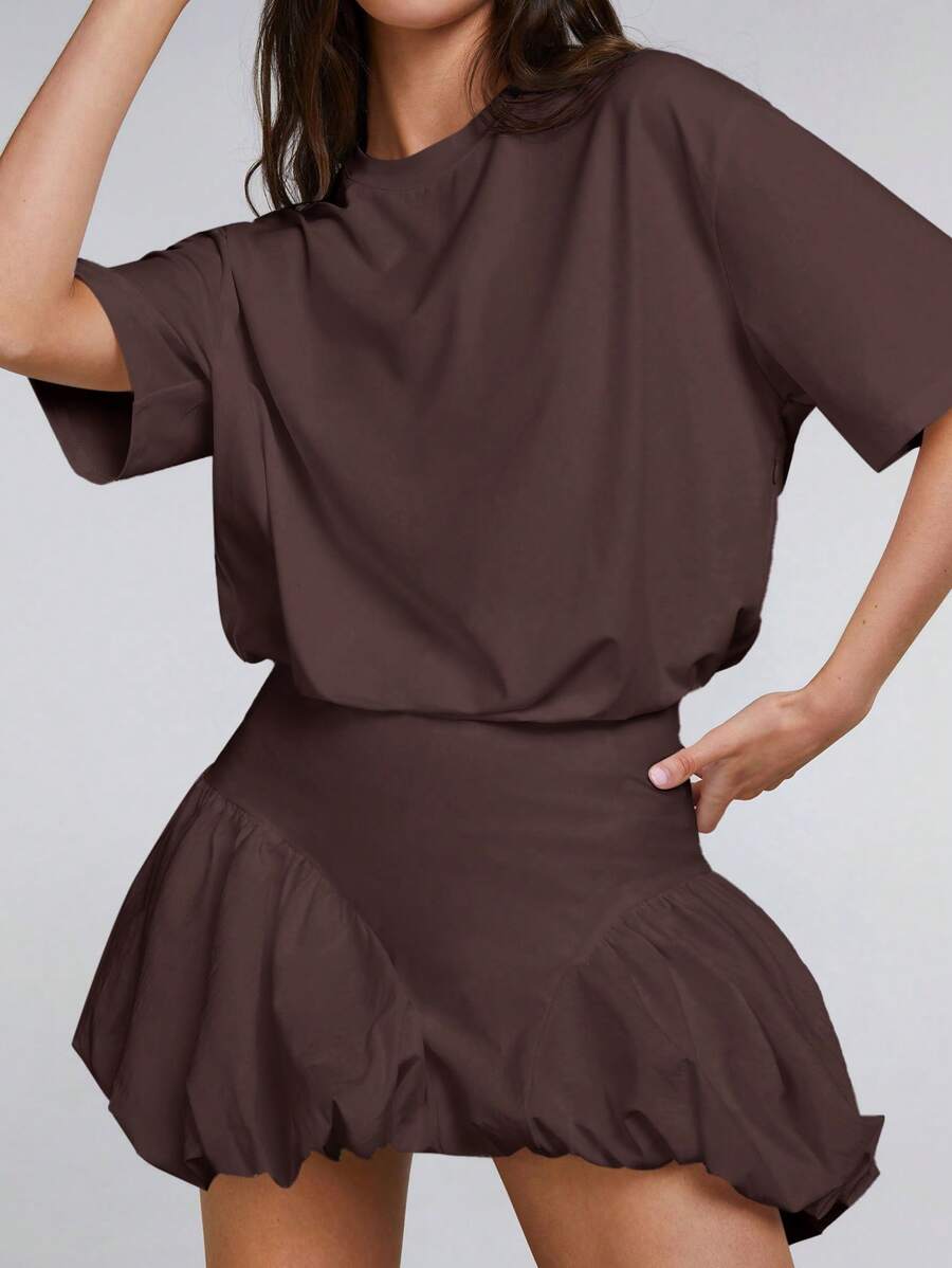 Athîral 女式纯色圆领落肩荷叶边下摆迷你连衣裙，夏季 - 棕色 - 查看 1
