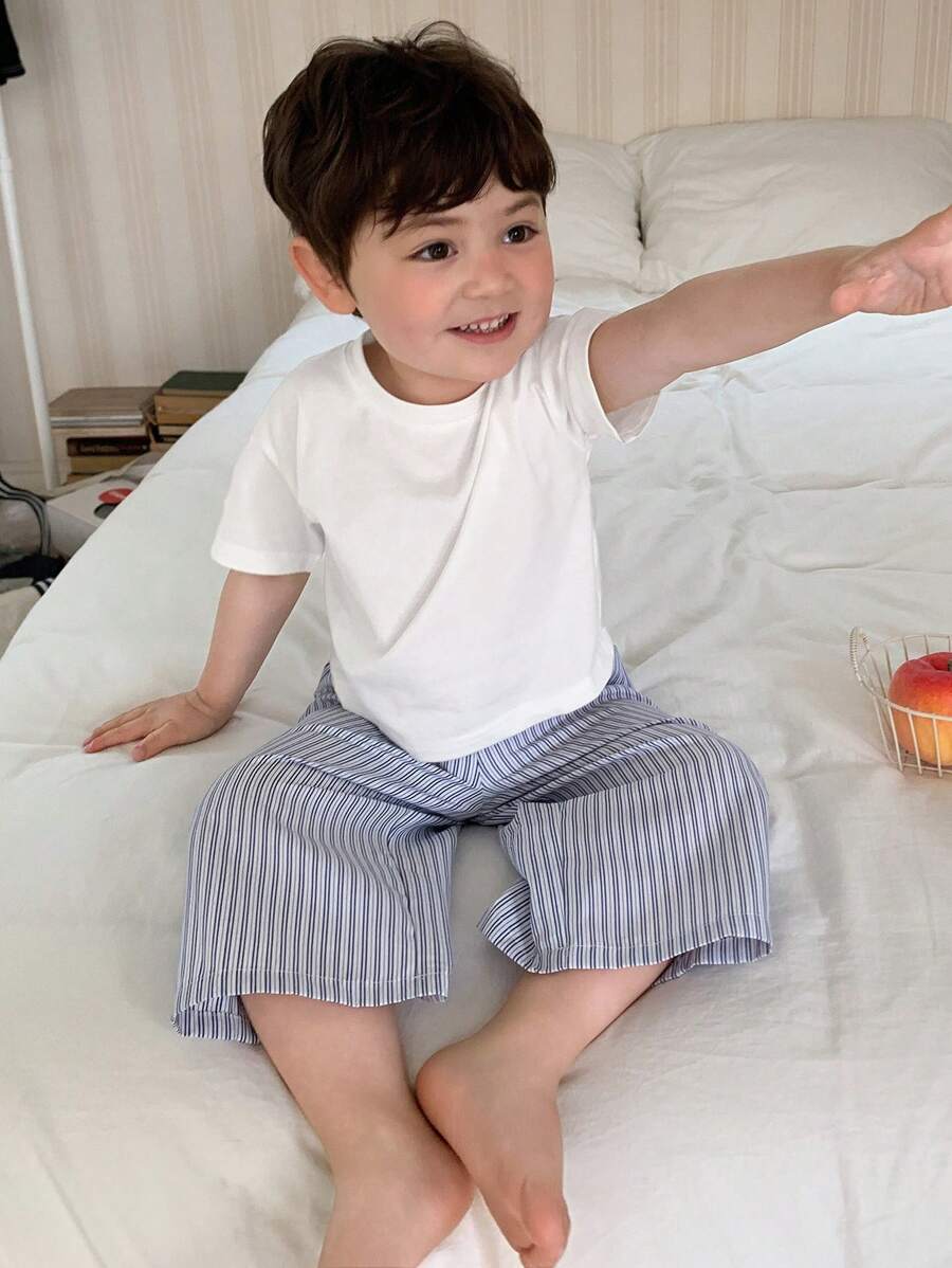 Hapijoa 2件套幼儿/婴儿男童休闲圆领短袖T恤和格子阔腿裤睡衣套装 - 淺藍色 - 查看 1