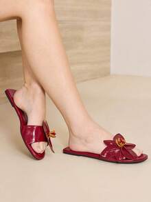 MOTF WOMEN STEREO FLOWER VACATION STYLE FASHIONABLE CASUAL FLAT SANDALS - Burgundy - View 7