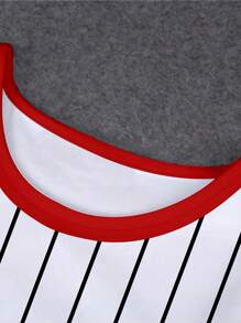 Rochie sport cu elemente digitale, cu dungi americane, în contrast cu culorile