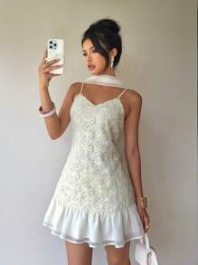 Siren Gaze 夏季新款女士优雅刺绣迷你连衣裙 - 杏色 - 查看 1