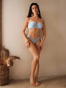 Elaire Set Bikini Camisole Motif Bunga dengan Simpul Ikat untuk Liburan Pantai Musim Panas - Biru - View 5