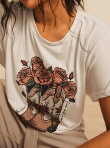 SHEIN VCAY 2 pezzi Completo di taglia grande - T-shirt grafica a rose e pantaloni, set da vacanza estiva in due pezzi, abbigliamento per spiaggia, t-shirt grafiche primaverili, abbigliamento casual elegante da donna, completi boho e da festival, pantaloni da lavoro, abbigliamento da vacanza tropicale ed elegante - Multicolore - Visualizzare 6