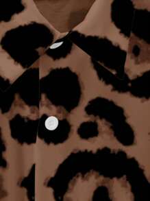 Manfinity Homme Men's Leopard Print Single Breasted Short Sleeve Shirt And Shorts Casual 2-Piece Set - Multicolor - View 7