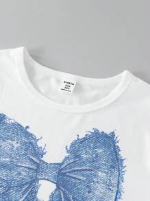 SHEIN ChillGRL 2件套女孩休闲日常通勤装，含蝴蝶结T恤和牛仔裤