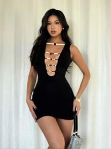 Abito casual mini da donna a tinta unita nera con bretelle a spaghetto e decorazione a fiocco - nero - Visualizzare 3