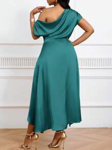 SHEIN Tall CURVE 加大码不对称下摆缎面收腰礼服，优雅晚礼服 - 青碧色 - 查看 2