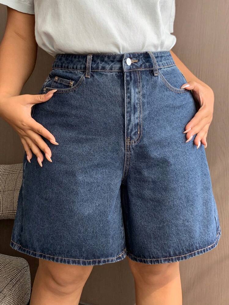 Dazy Plus Pantaloncini di jeans larghi e lunghi fino al ginocchio di taglia grande, blu navy lavato, con fiocco ricamato e tasche sul retro, pantaloncini di jeans primaverili/estivi - Blu lavato scuro - Visualizzare 6