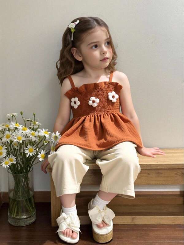 SHEIN Vintaside Kids Conjunto de 2 piezas de top con tirantes caqui y pantalones color albaricoque para niña, estilo casual de campo vibrante de verano
