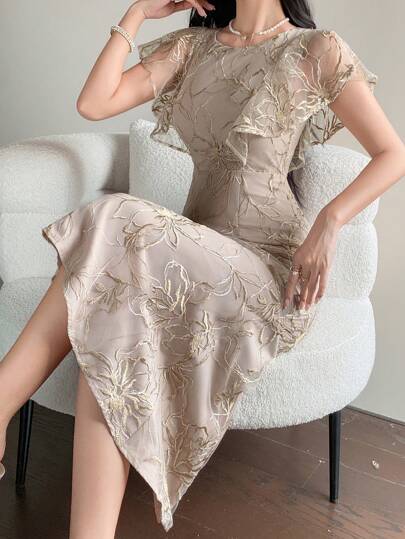 DAZY 女士花卉刺绣网眼拼布荷叶边优雅中长连衣裙