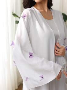 Al Najma 女士白色优雅长袖阿拉伯长袍，带蝴蝶贴花 - 白色 - 查看 1