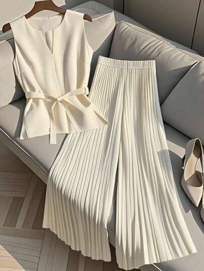 Franclia 女式休闲松紧腰背心，V 领和褶皱抽绳直筒裤套装