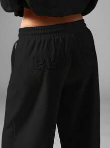 Missguided x Playboy 宽腿慢跑裤，带刺绣徽标细节，休闲家居裤，秋冬宽松版型，松紧腰，舒适街头裤 - 黑色 - 查看 6