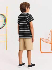SHEIN Ensemble short et t-shirt à manches courtes à encolure ronde, décontracté, simple et confortable pour jeune garçon - Noir - Voir 2