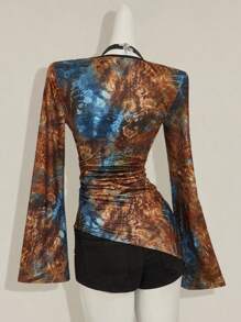 SHEIN ICON 复古图案印花网眼嵌件不对称修身喇叭袖 T 恤 - 卡其色 - 查看 2