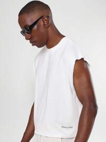 SUMWON Essential Raw Edge Muscle Tank Sleeveless Summer Streetwear Modern Basic Classic Minimalist Design Beach Holiday Crop