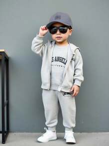 SHEIN 3 Stücke Baby Jungen Mode Coole Grau Weste, Sweatshirt und Hose Set, Buchstaben Muster Dekor, vielseitig für drinnen und Outdoor tragbar Baby Jungen Trainingsanzug, Baby Jungen Streetwear, Baby Jungen Hoodie Set, Baby Jungen Streetwear Herbst Winter - Grau - Übersicht 9